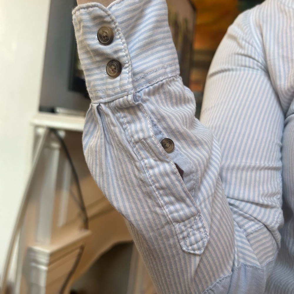 H&M Light Blue and Pink Striped Shirt - Picture 5 of 5